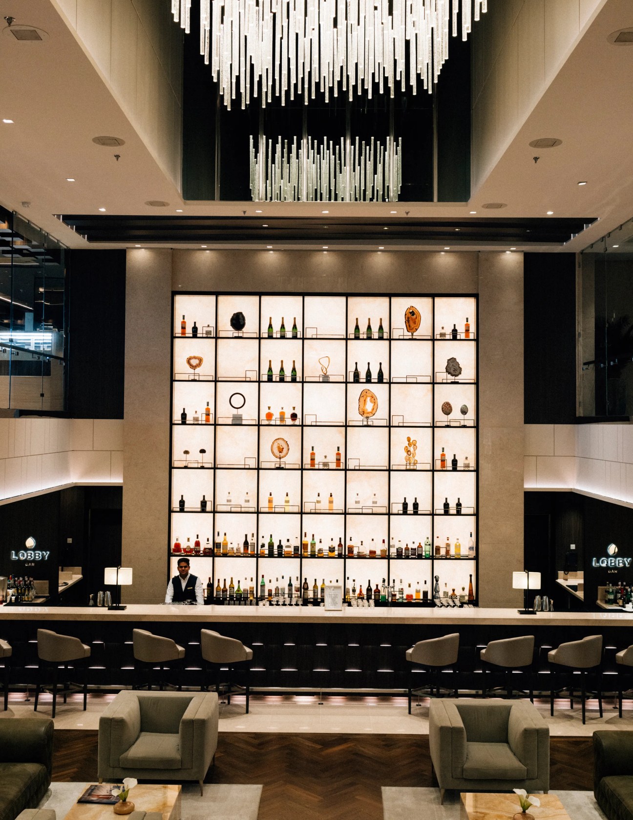 The 'Explora I' lobby bar