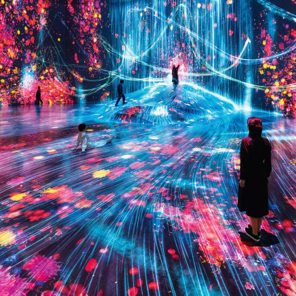 universe-of-water-particles-on-a-rock-where-people-gather_01_azabudai_3.jpg