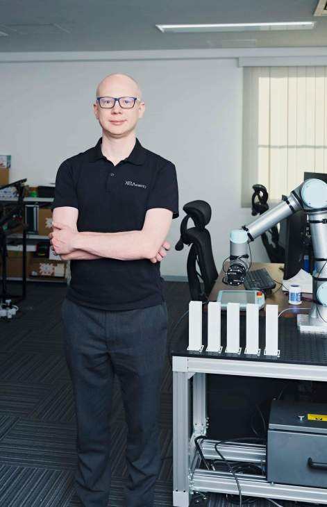 Xela Robotics founder, Alexander Schmitz. 