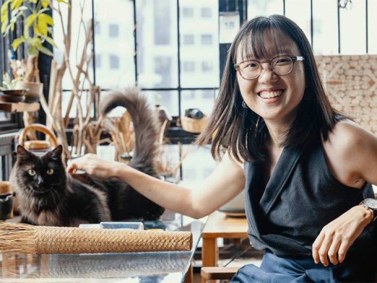 A portrait of Ng Si Ying.