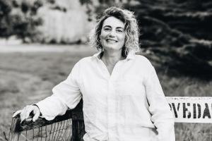 Maggie Mackellar: the healing power of nature