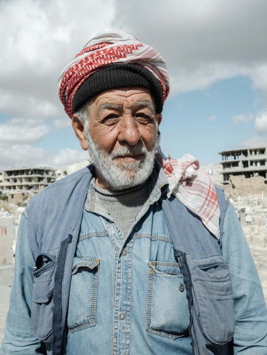 Syria, Damascus, 2025. Mahmoud al Ajwaz, gravedigger in the cemetery of Jobar, suburb of Damascus where heavy fighting between the Syrian Army and various rebel groups left the town I ruins.