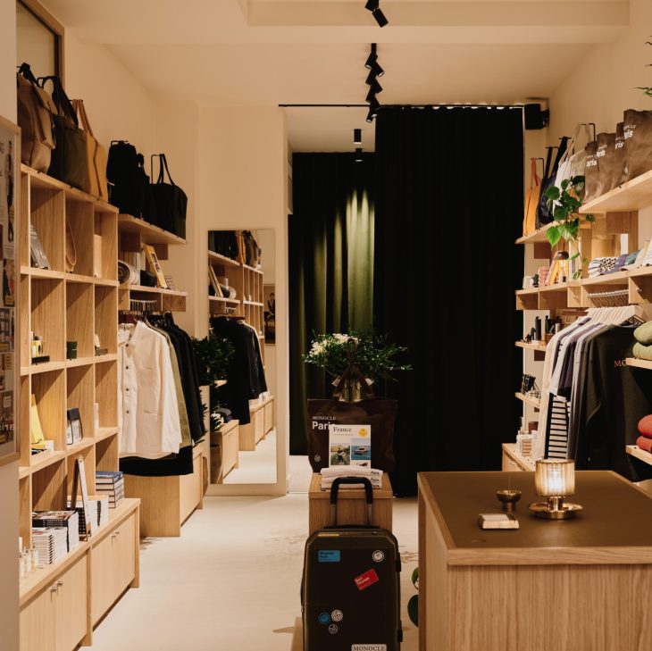 Monocle paris shop