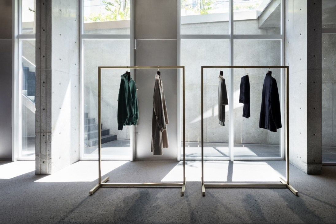 Clothes on a rail for A Presse