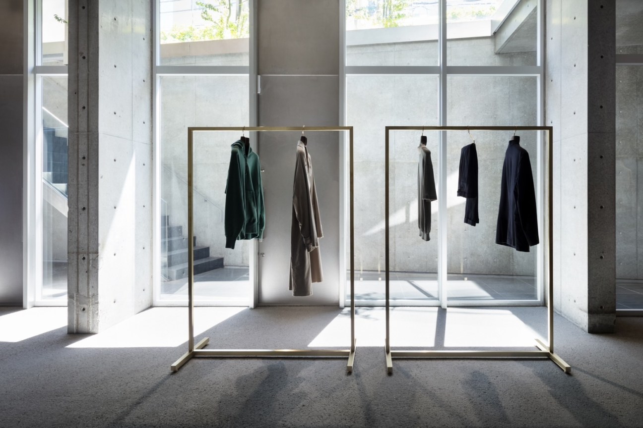 Clothes on a rail for A Presse