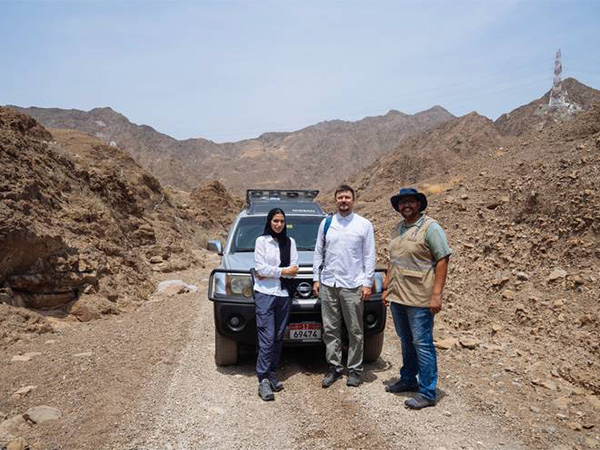 Archaeologist's working for the Abu Dhabi National History museum pictured in nature.