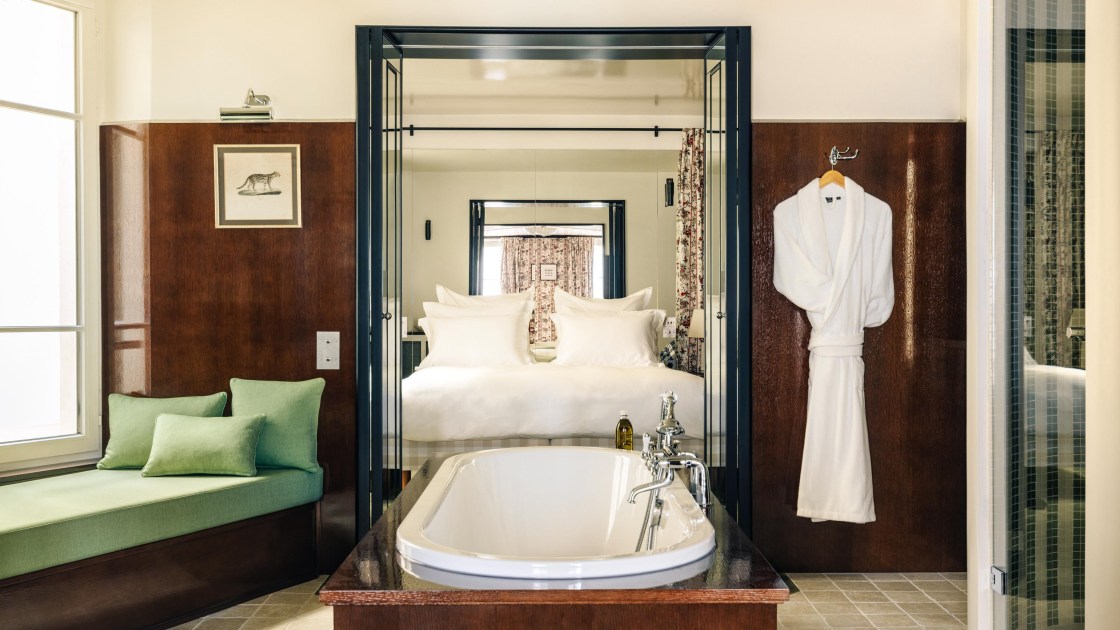 les suites cinabre paris hotel