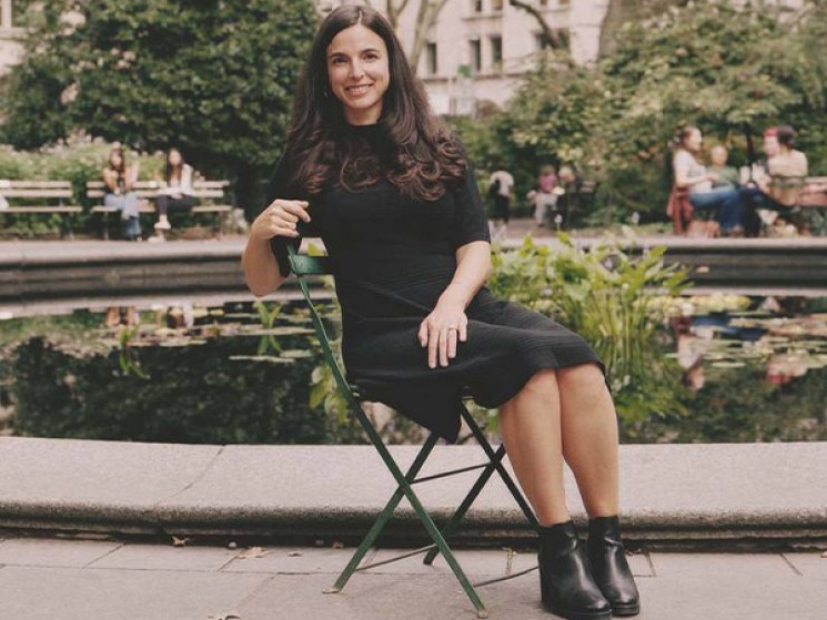 A portrait of Ana Mahony.