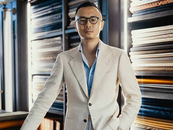 A portrait of Dylan Chong.