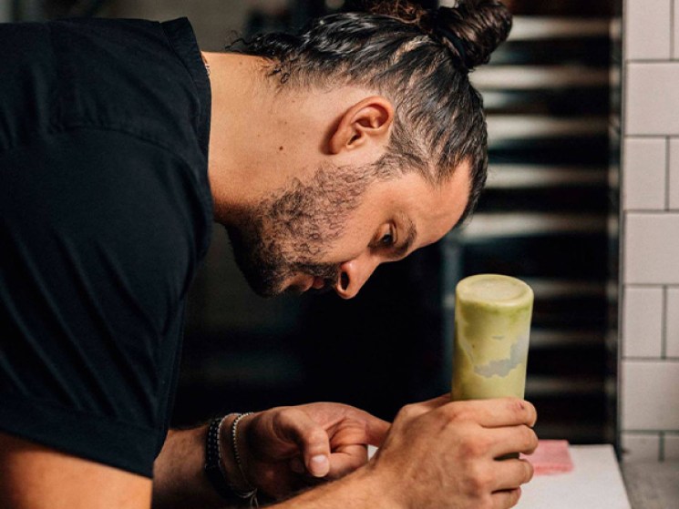 A portrait of Sebastian Vargas.