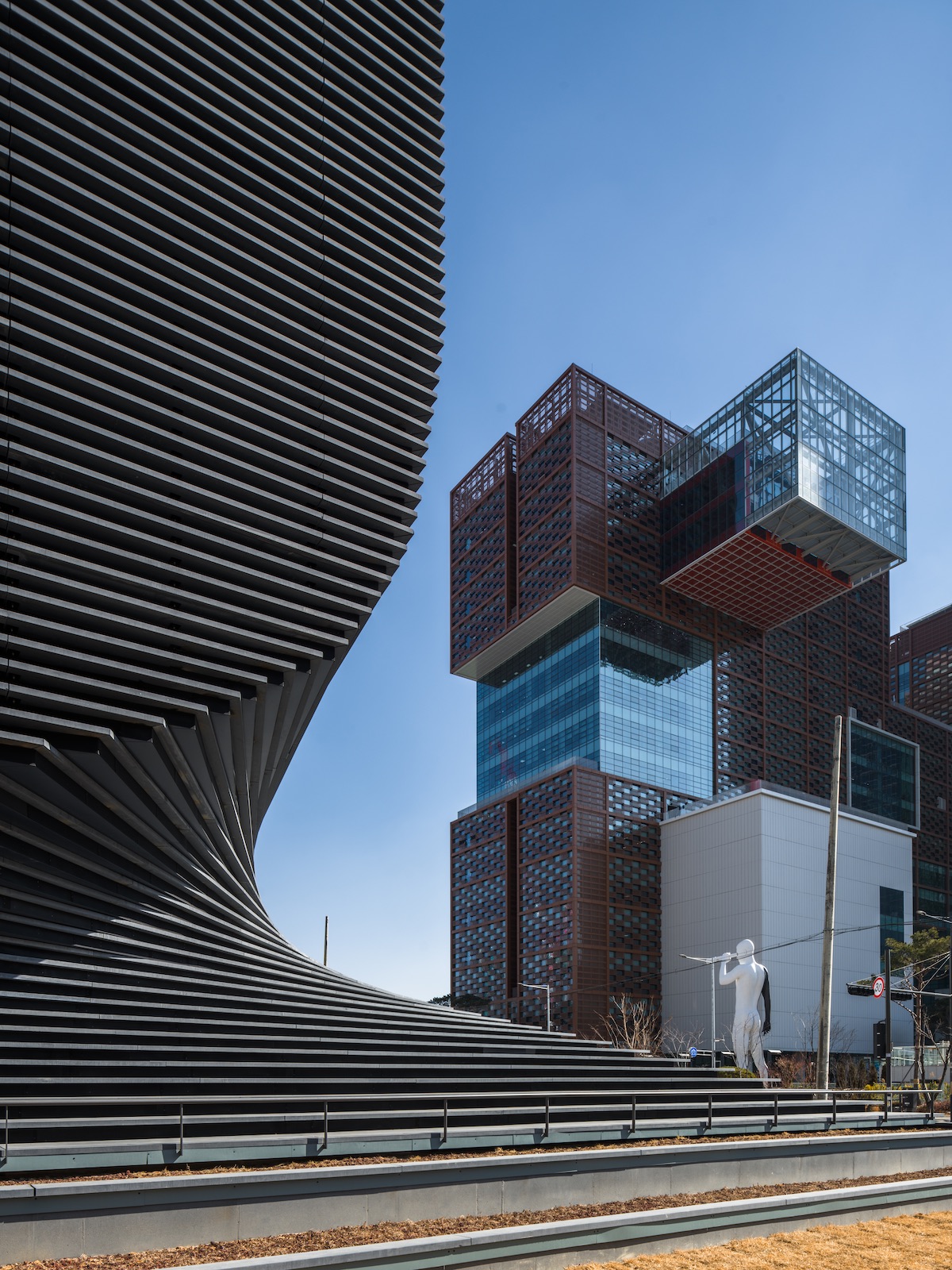 SEMA Seoul museum photography outside