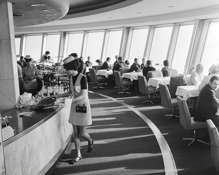 Berlin’s highest dining room falls flat. Is a good restaurant such a tall order?