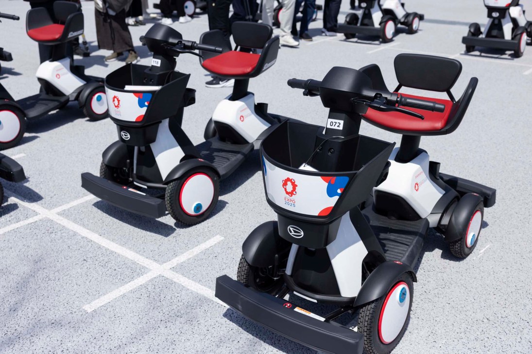 Daihatsu mobility vehicles at Expo