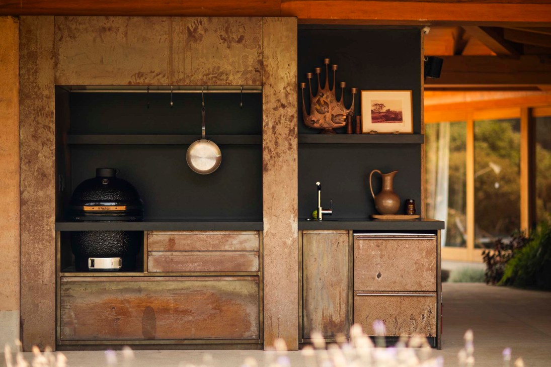 An open kitchen at Casa O