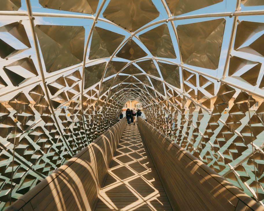 Gateway to Venice’s Waterway
