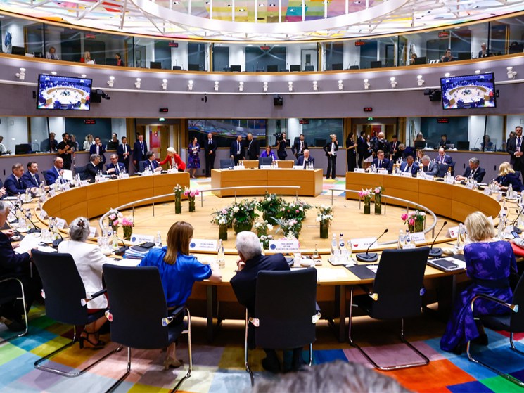 EU summit: leaders meet to talk defence, tariffs, migration, Israel-Gaza and Russia-Ukraine