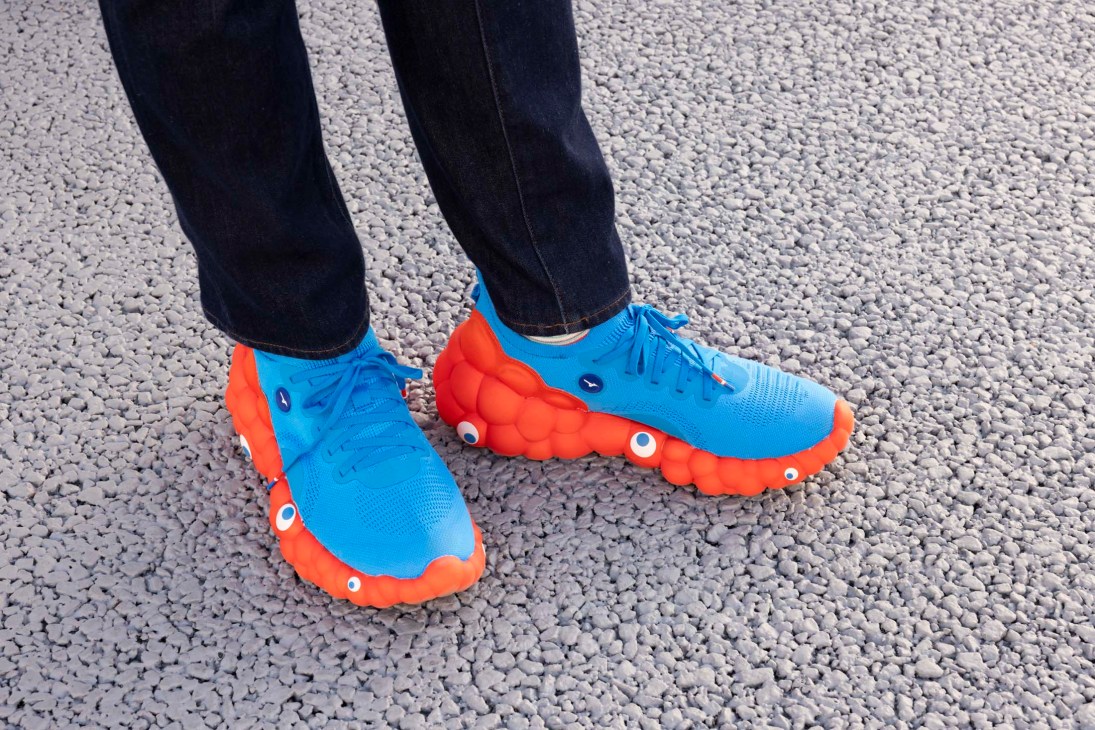 Myaku-Myaku trainers by Mizuno