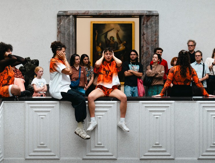 Performance APROPOSITIONS by Izidora Lethe as part of the Apropos Hodler exhibition at Kunsthaus Zurich