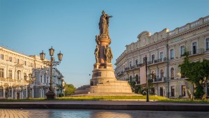Tales from Odesa and Portugal’s precarious politics