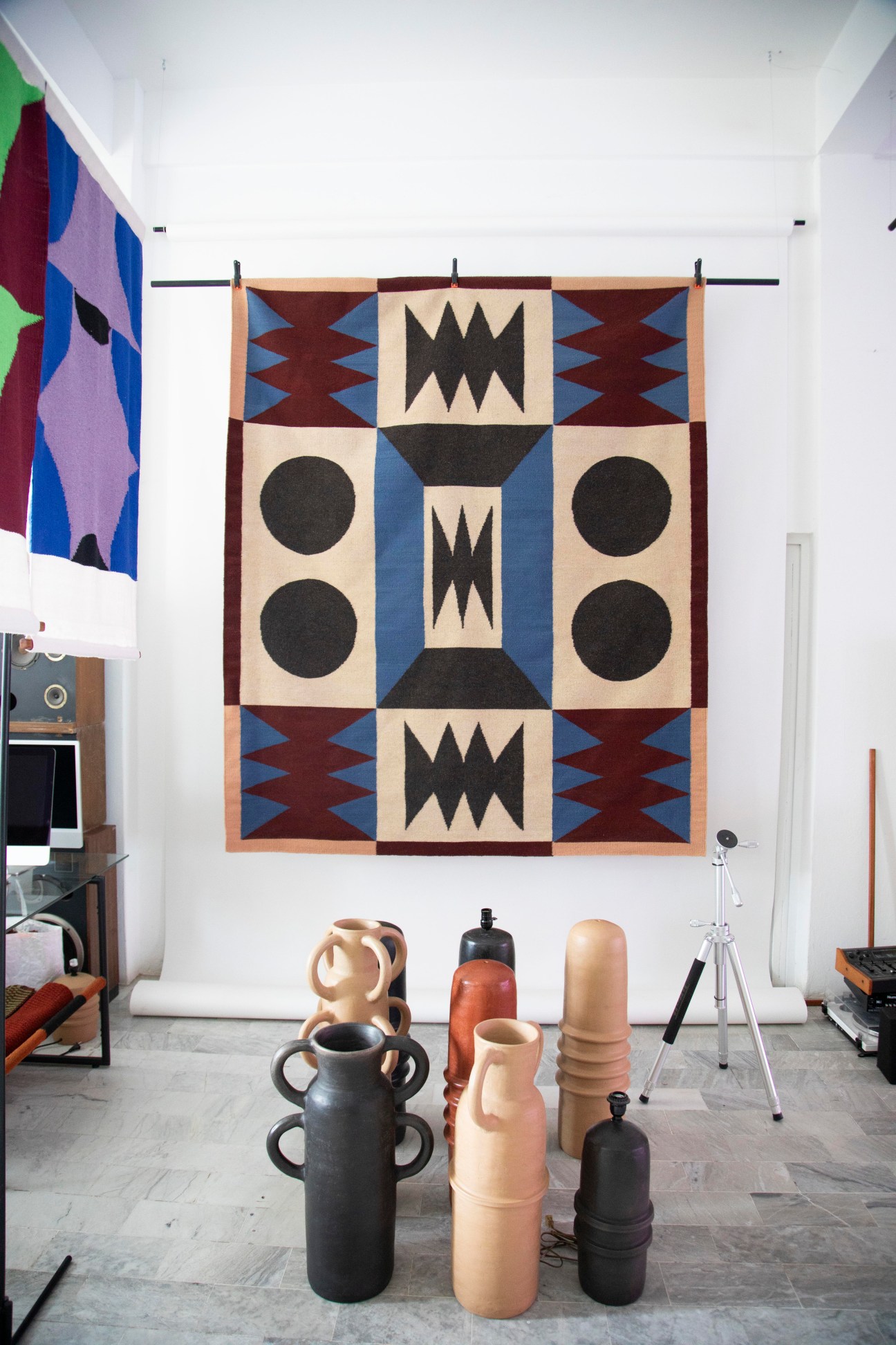 Woven goods and ceramics from Rrres