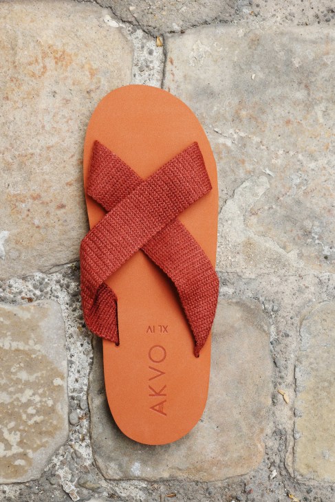 Orange Akvo sandal