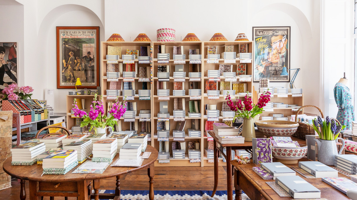 Persephone Books, Edinburgh Book Festival highlights and this week’s global headlines