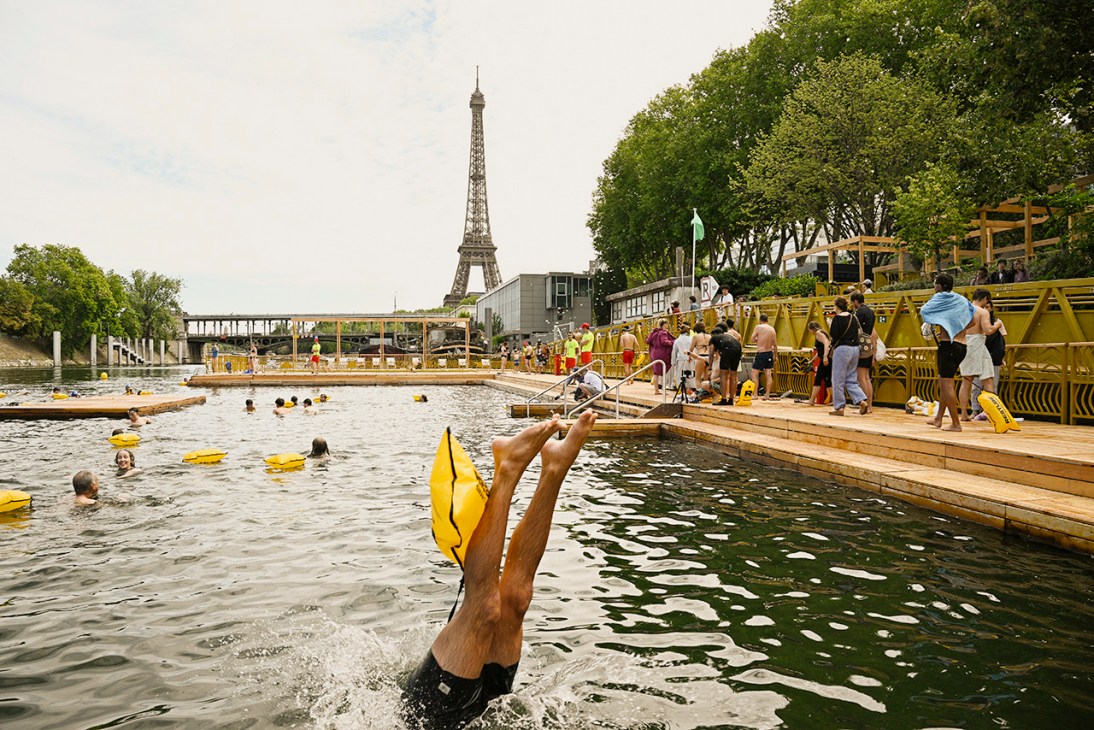 Swimmers in the Seine, Paris