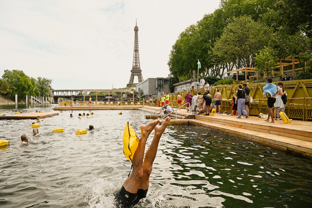 Swimmers in the Seine, Paris