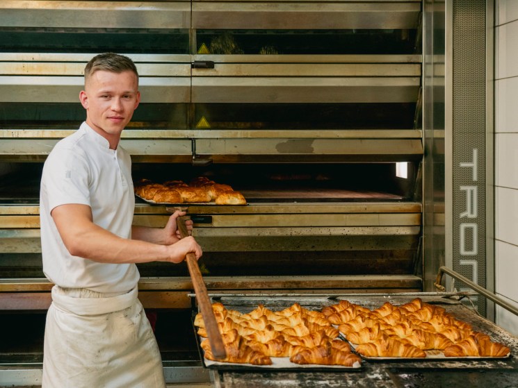 Louis Hamel, baker at Du Pain et des Idées