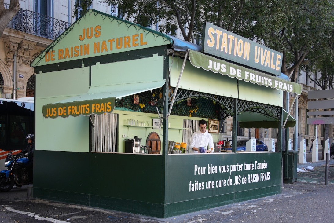 Station Uvale, grape juice kiosk in Marseille