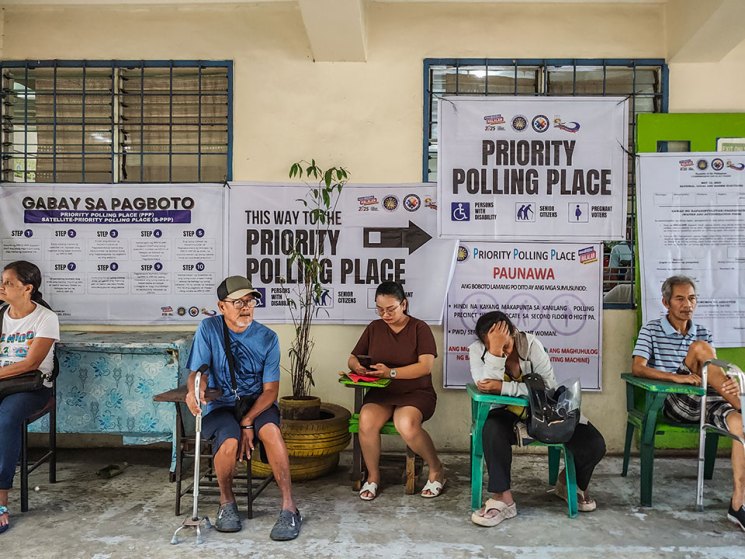 Dynastic democracies