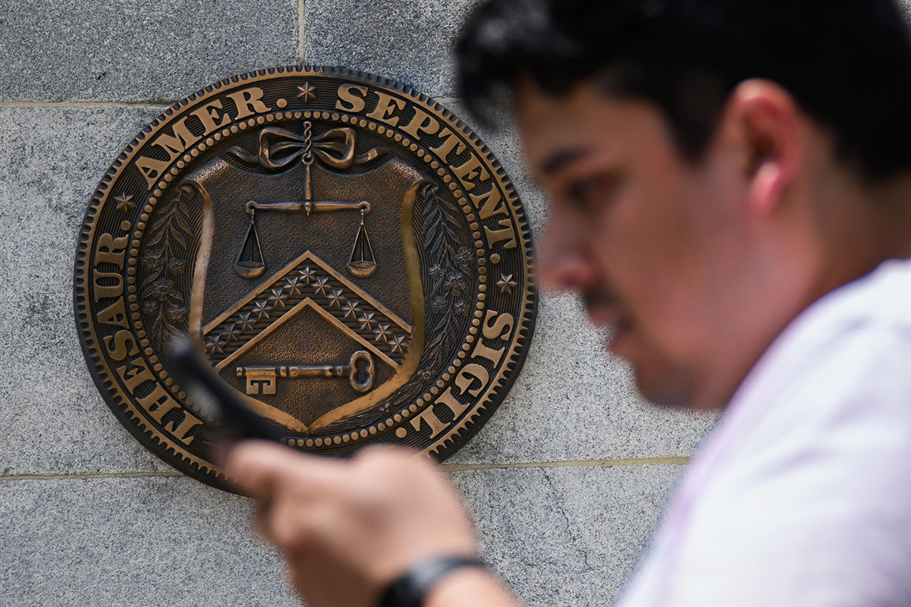 Fancy paying the US Treasury’s $37.1trn debt? There’s a website for that