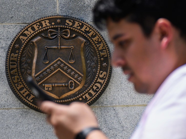 Fancy paying the US Treasury’s $37.1trn debt? There’s a website for that