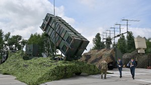 US to deliver “top of the line” weapons to Ukraine