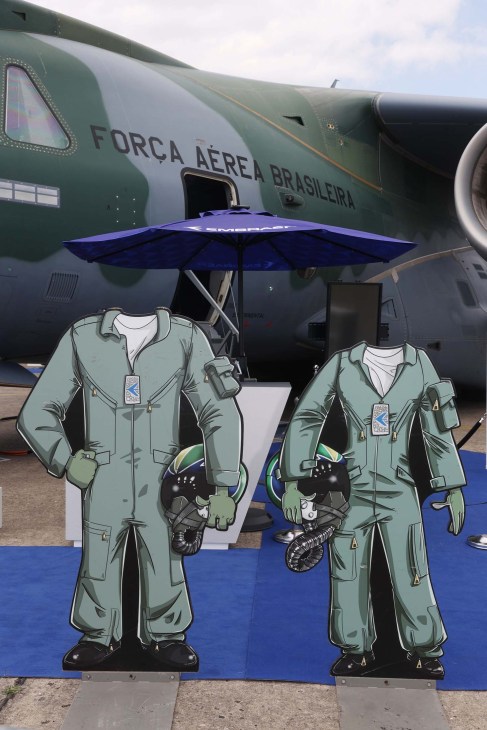 Embraer stand