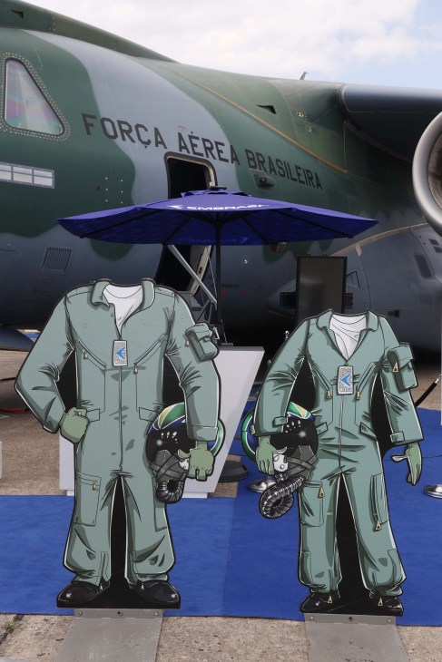 Embraer stand