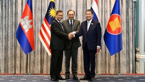 Malaysia hosts Thai-Cambodia peace talks as ceasefire holds