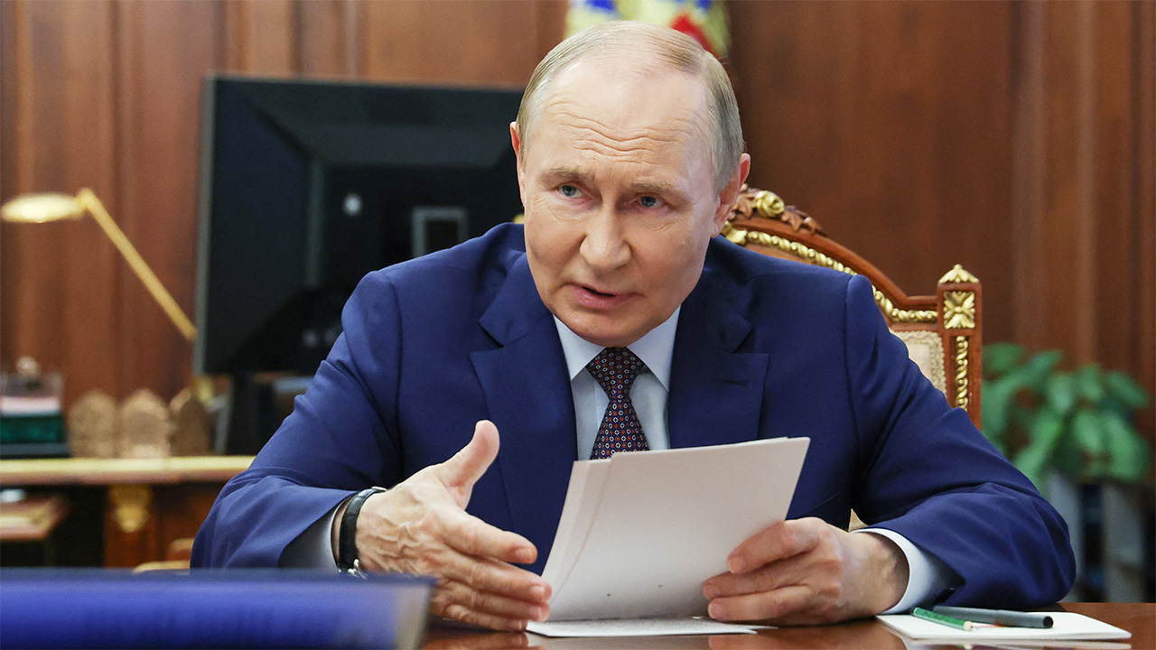 What does Putin want from his summit with Trump?