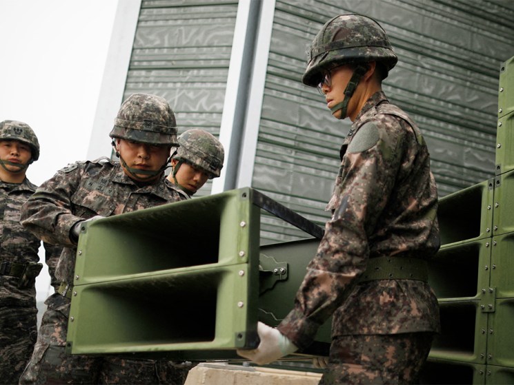 South Korea’s president, Lee Jae Myung, orders the removal of loudspeakers to reduce tension with Pyongyang. Plus: Witkoff in Moscow, luxury earnings takeaways and a musical round-up with Matt Wolf.