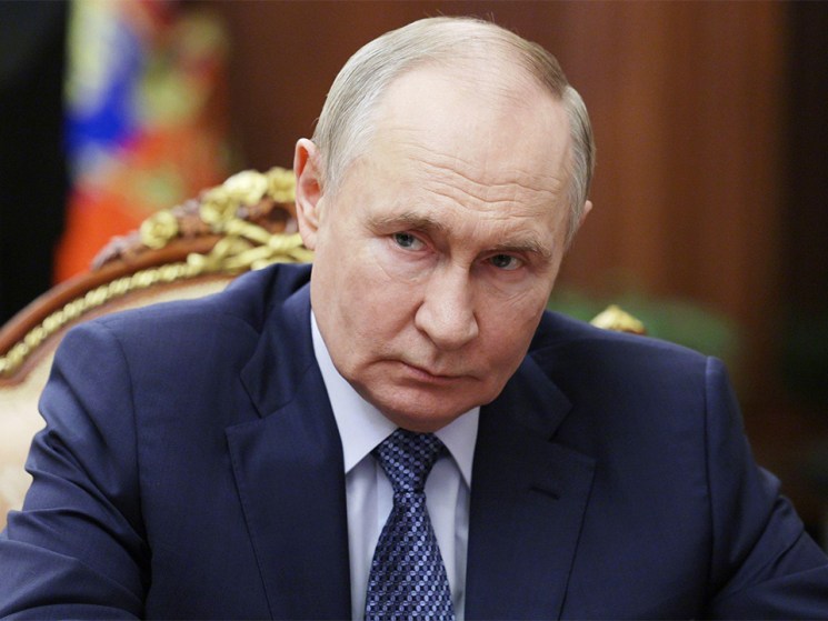 Preparations begin for a summit between Donald Trump and Vladimir Putin