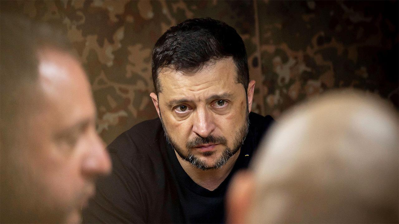 Zelensky warns of Russian offensives ahead of the Trump-Putin summit in Alaska