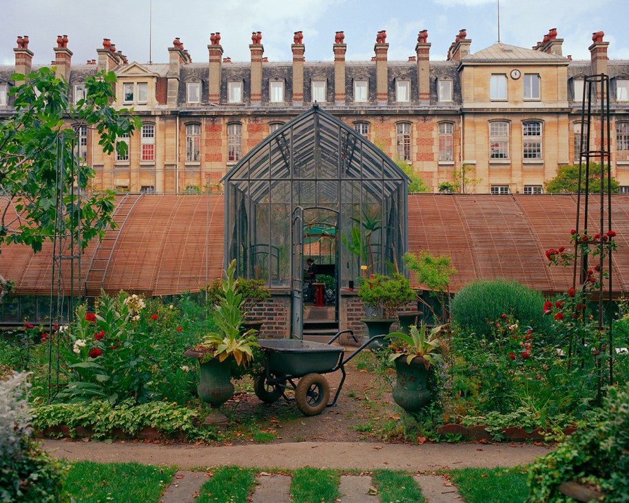 Faculty of Pharmacy garden Paris