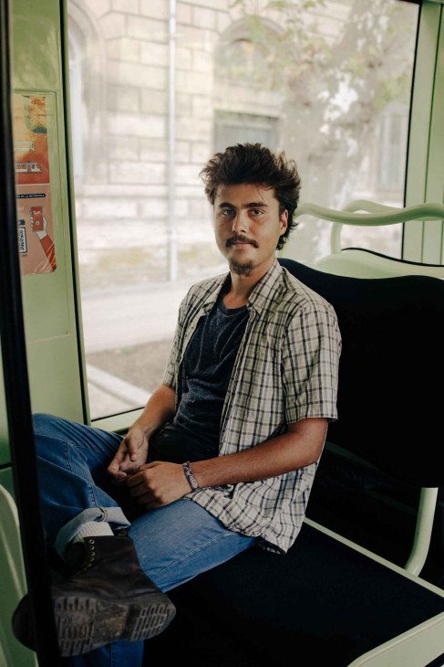 Student in montpellier on the bus