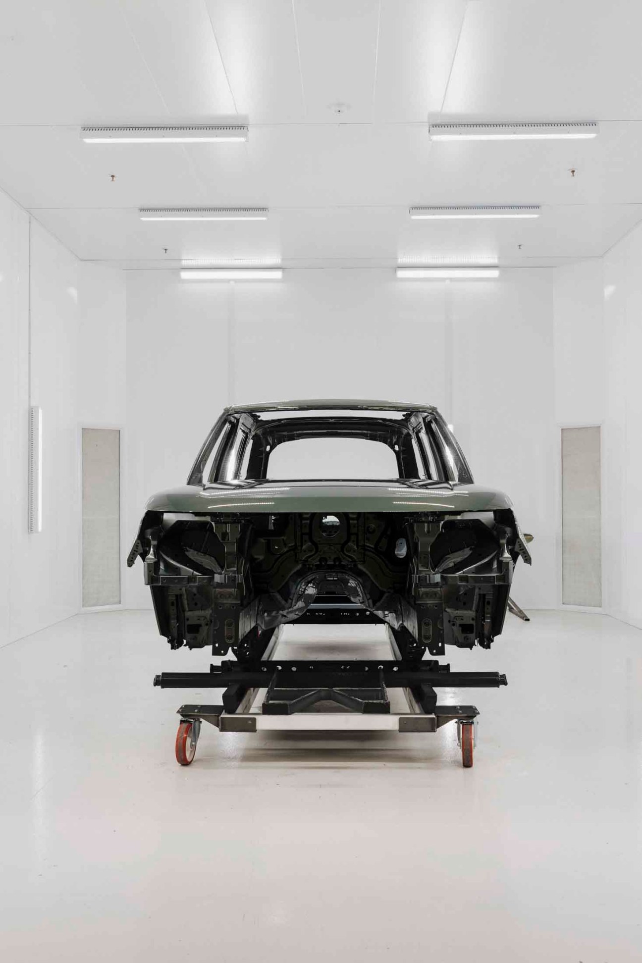 Bespoke paint application on a Range Rover chassis