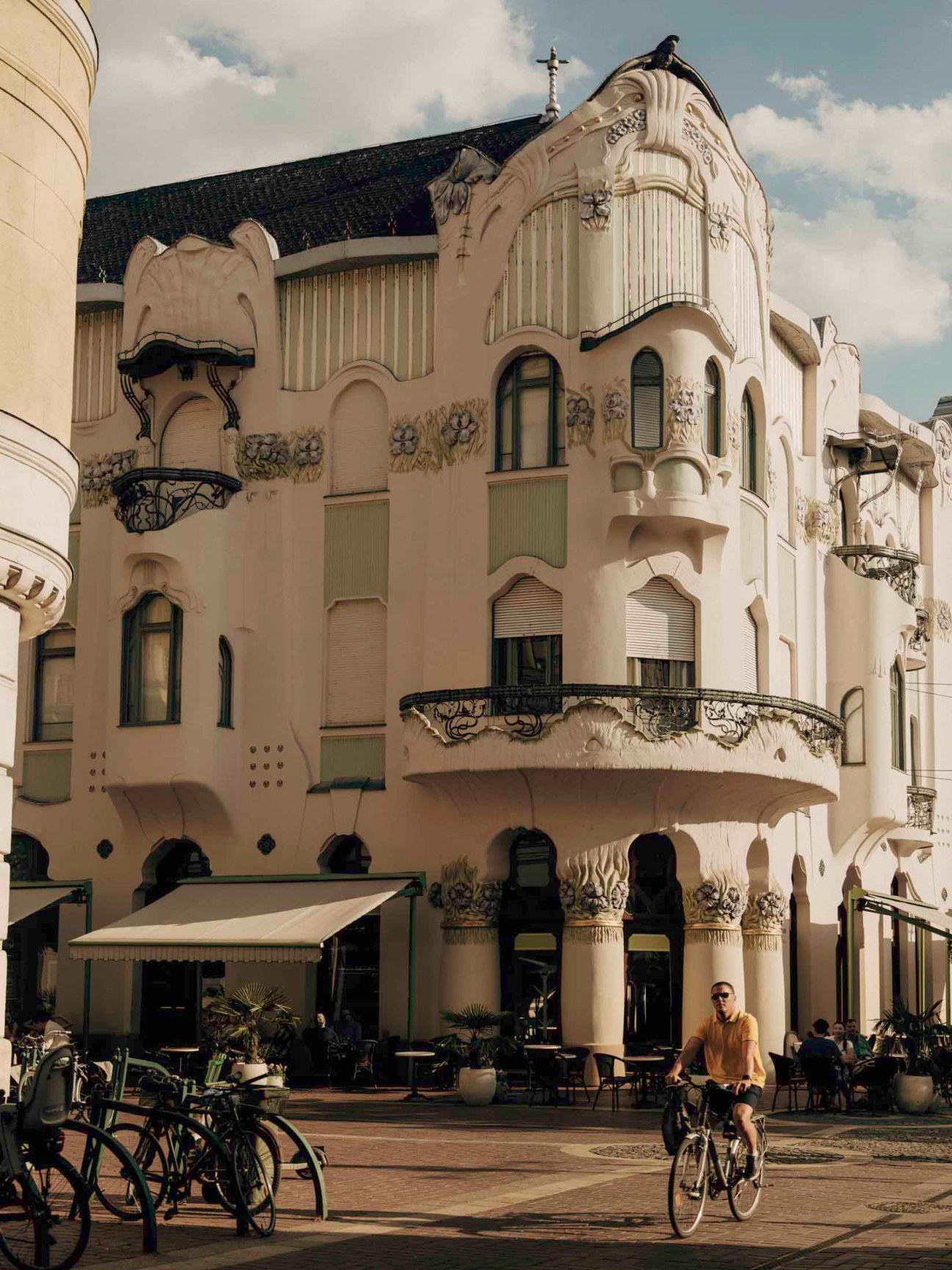 Reök Palace