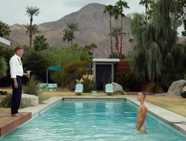 Erwin Olaf, Freedom exhibition pool portrait