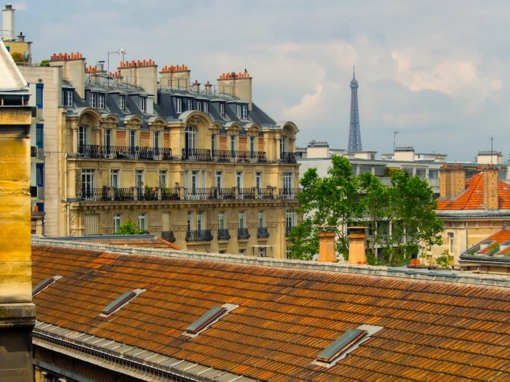 Rooftop gardens and green spaces in Paris