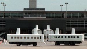 Tall Stories 476: Dulles International Airport’s Mobile Lounges, Washington