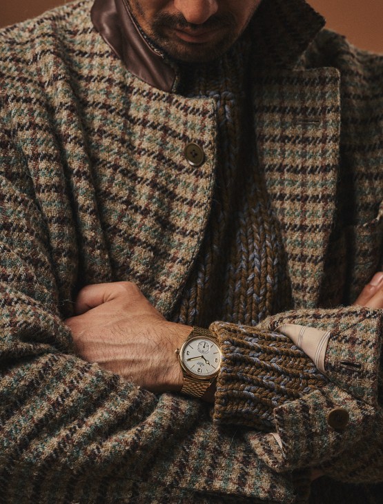 jacket by Kaptain Sunshine,
high-neck jumper by Tod’s, perpetual
1908 watch by Rolex