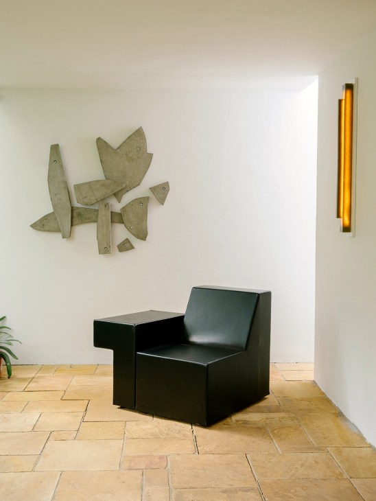 Armchair by Luiza Solano at Apartamento 61